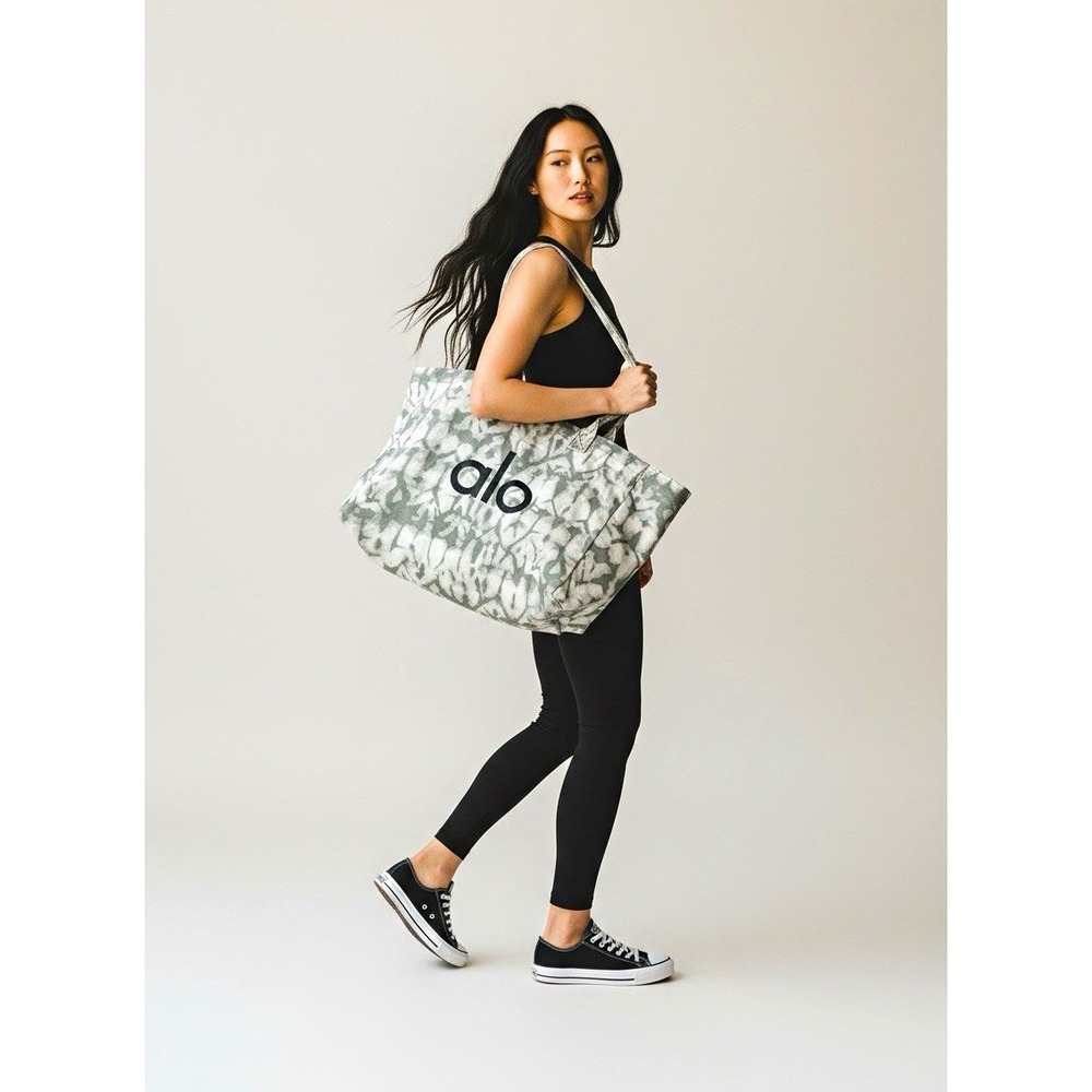 Alo Yoga Oversized Tote Bag Gray White Tie Dye Logo Large Canvas Shopper